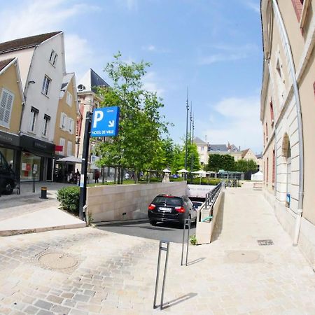 Coeur De Ville, Calme, Spacieux,Parking Et Wifi ! Chartres Exteriör bild